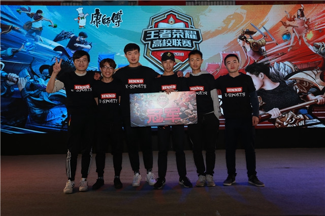 马丁临危受 马丁临危受